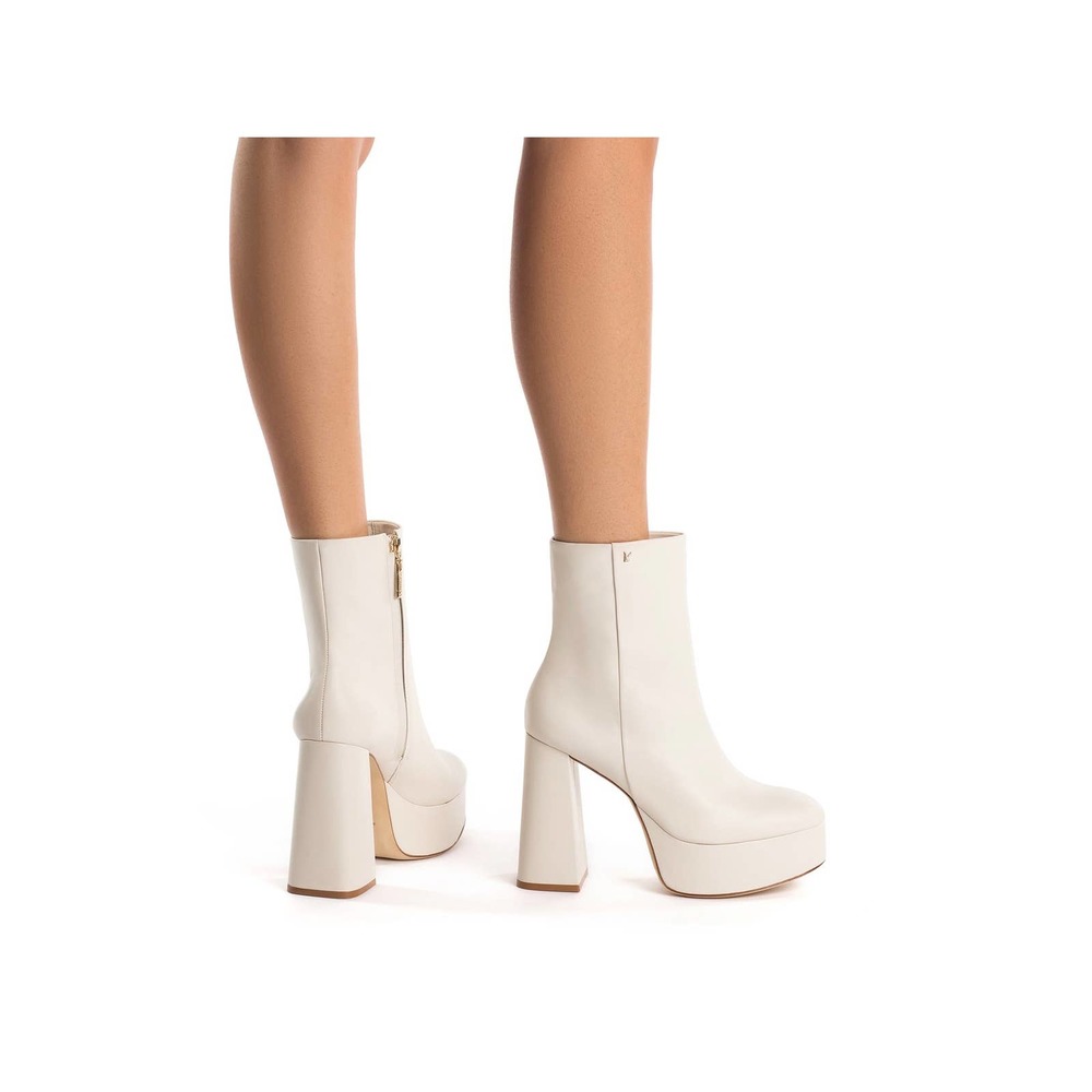 Larroude Dolly Boot in Ivory Leather Size 8